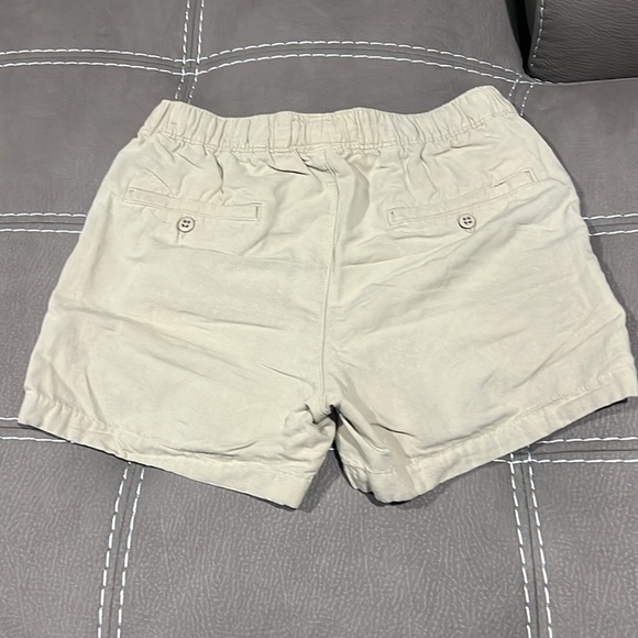Abercrombie & Fitch elastic waist khaki shorts, size small. - Picture 2 of 4